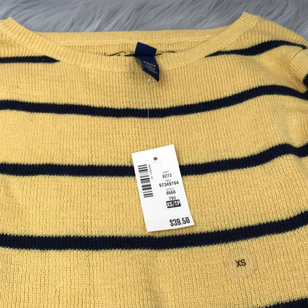 Clothes Bundle - Picture 7 of 8